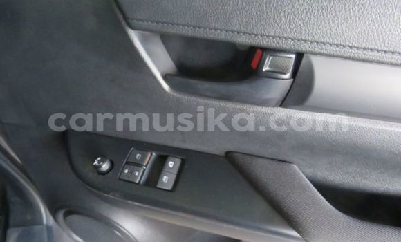 Nunua Ilio tumika Toyota Hilux Fedha Gari ndani ya Beitbridge nchini Matabeleland Kusini Nunua Ilio tumika Toyota Hilux Fedha Gari ndani ya Beitbridge nchini Matabeleland Kusini