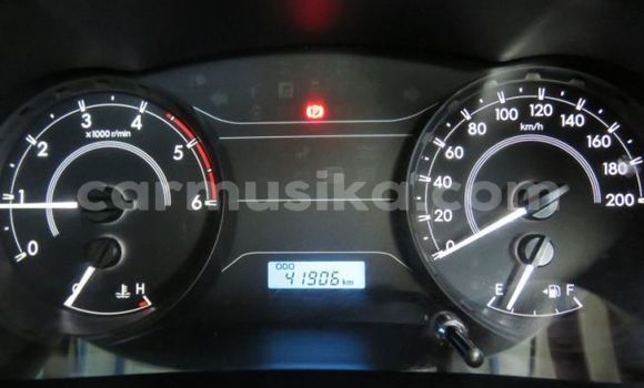 Nunua Ilio tumika Toyota Hilux Fedha Gari ndani ya Beitbridge nchini Matabeleland Kusini Nunua Ilio tumika Toyota Hilux Fedha Gari ndani ya Beitbridge nchini Matabeleland Kusini