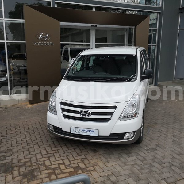 Big with watermark hyundai h1 matabeleland south beitbridge 8203