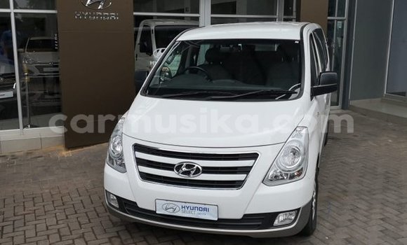 Nunua Ilio tumika Hyundai H1 Nyeupe Gari ndani ya Beitbridge nchini Matabeleland Kusini Nunua Ilio tumika Hyundai H1 Nyeupe Gari ndani ya Beitbridge nchini Matabeleland Kusini