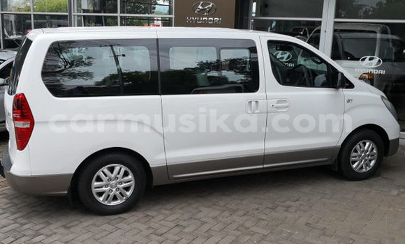 Nunua Ilio tumika Hyundai H1 Nyeupe Gari ndani ya Beitbridge nchini Matabeleland Kusini Nunua Ilio tumika Hyundai H1 Nyeupe Gari ndani ya Beitbridge nchini Matabeleland Kusini