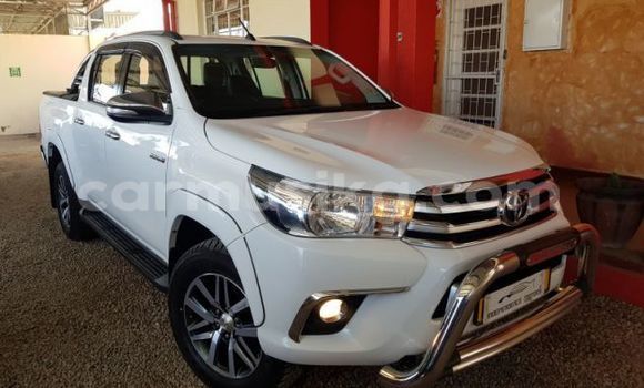 Acheter Occasion Voiture Toyota Hilux Blanc à Beitbridge, Matabeleland South Acheter Occasion Voiture Toyota Hilux Blanc à Beitbridge, Matabeleland South