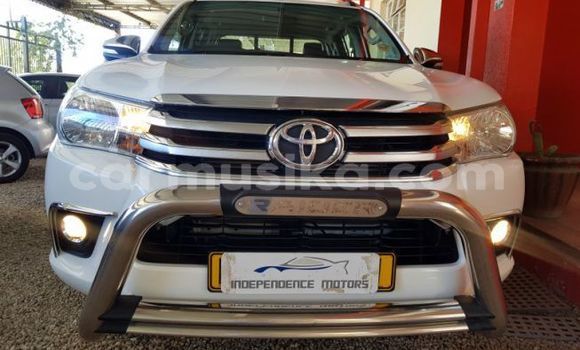 Acheter Occasion Voiture Toyota Hilux Blanc à Beitbridge, Matabeleland South Acheter Occasion Voiture Toyota Hilux Blanc à Beitbridge, Matabeleland South