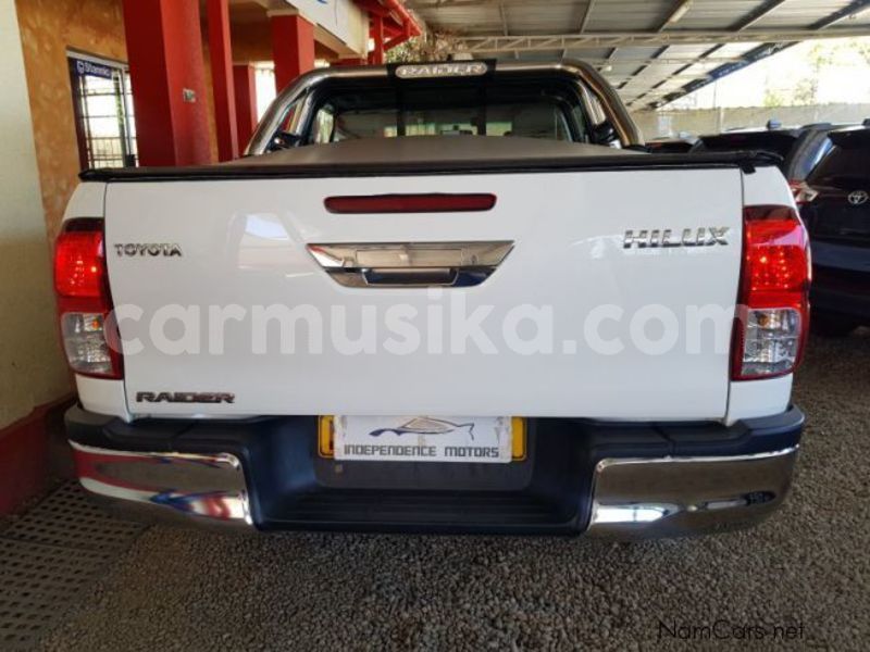 Big with watermark toyota hilux matabeleland south beitbridge 8207