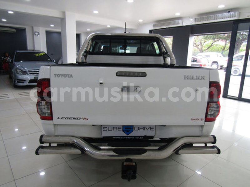 Big with watermark toyota hilux matabeleland south beitbridge 8208