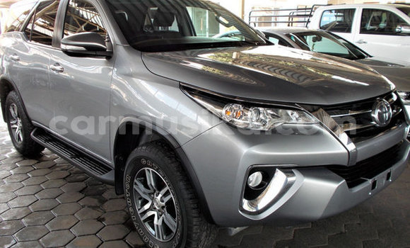 Acheter Occasion Voiture Toyota Hilux Gris à Beitbridge, Matabeleland South Acheter Occasion Voiture Toyota Hilux Gris à Beitbridge, Matabeleland South