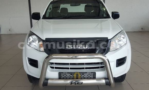 Acheter Occasion Voiture Isuzu KB Blanc à Beitbridge, Matabeleland South Acheter Occasion Voiture Isuzu KB Blanc à Beitbridge, Matabeleland South