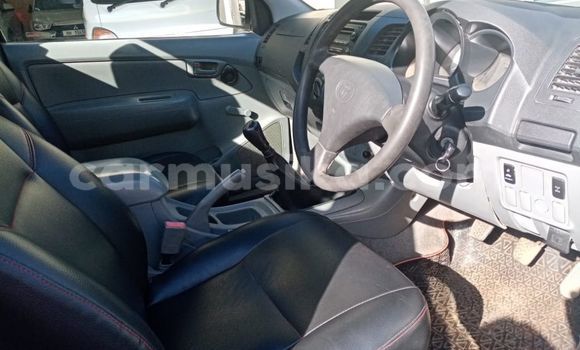 Acheter Occasion Voiture Toyota Hilux Blanc à Harare, Harare Acheter Occasion Voiture Toyota Hilux Blanc à Harare, Harare