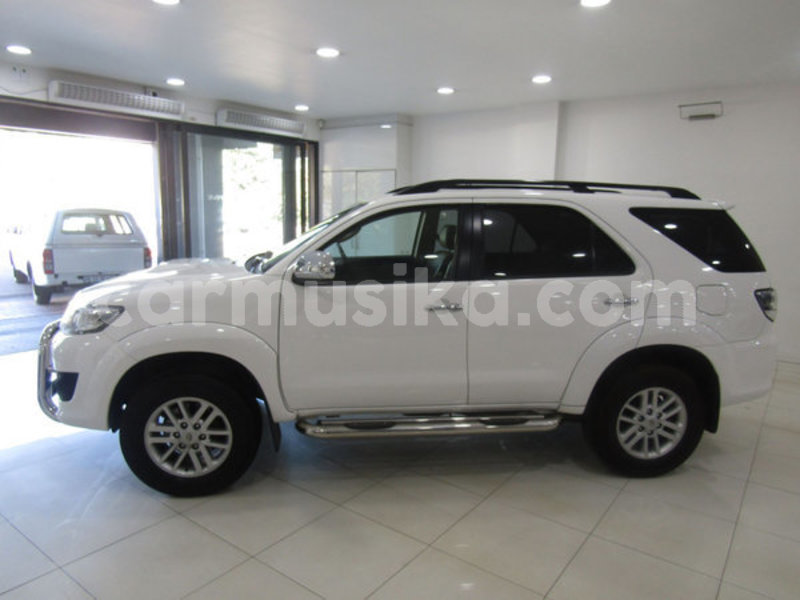 Big with watermark toyota fortuner matabeleland south beitbridge 8214