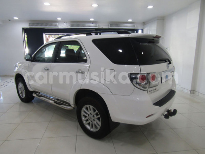 Big with watermark toyota fortuner matabeleland south beitbridge 8214