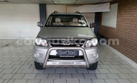 Tenga Tsaru Toyota Fortuner Sirivha Mota in Beitbridge in Matabeleland South Tenga Tsaru Toyota Fortuner Sirivha Mota in Beitbridge in Matabeleland South