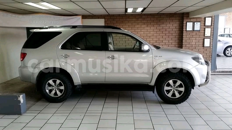 Big with watermark toyota fortuner matabeleland south beitbridge 8215