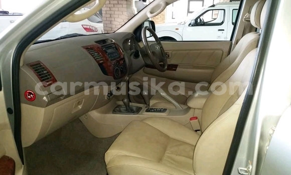 Tenga Tsaru Toyota Fortuner Sirivha Mota in Beitbridge in Matabeleland South Tenga Tsaru Toyota Fortuner Sirivha Mota in Beitbridge in Matabeleland South