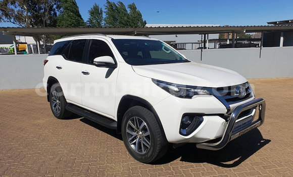 Tenga Tsaru Toyota Fortuner Chena Mota in Beitbridge in Matabeleland South Tenga Tsaru Toyota Fortuner Chena Mota in Beitbridge in Matabeleland South
