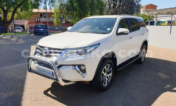 Tenga Tsaru Toyota Fortuner Chena Mota in Beitbridge in Matabeleland South Tenga Tsaru Toyota Fortuner Chena Mota in Beitbridge in Matabeleland South