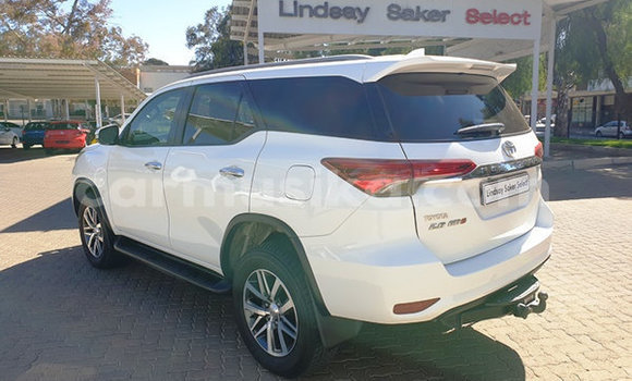 Tenga Tsaru Toyota Fortuner Chena Mota in Beitbridge in Matabeleland South Tenga Tsaru Toyota Fortuner Chena Mota in Beitbridge in Matabeleland South