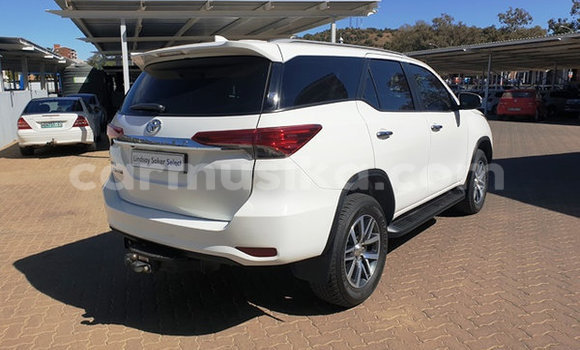 Tenga Tsaru Toyota Fortuner Chena Mota in Beitbridge in Matabeleland South Tenga Tsaru Toyota Fortuner Chena Mota in Beitbridge in Matabeleland South