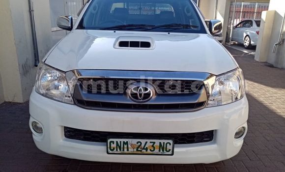 Acheter Occasion Voiture Toyota Hilux Blanc à Beitbridge, Matabeleland South Acheter Occasion Voiture Toyota Hilux Blanc à Beitbridge, Matabeleland South