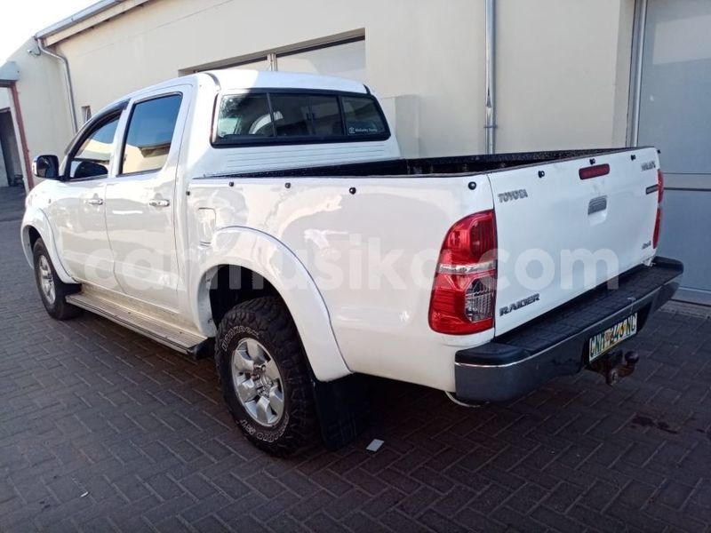 Big with watermark toyota hilux matabeleland south beitbridge 8218