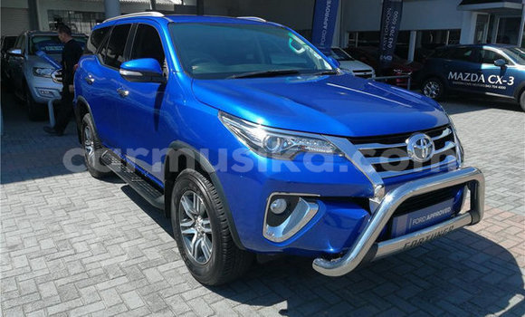 Acheter Occasion Voiture Toyota Fortuner Bleu à Beitbridge, Matabeleland South Acheter Occasion Voiture Toyota Fortuner Bleu à Beitbridge, Matabeleland South
