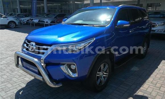Acheter Occasion Voiture Toyota Fortuner Bleu à Beitbridge, Matabeleland South Acheter Occasion Voiture Toyota Fortuner Bleu à Beitbridge, Matabeleland South