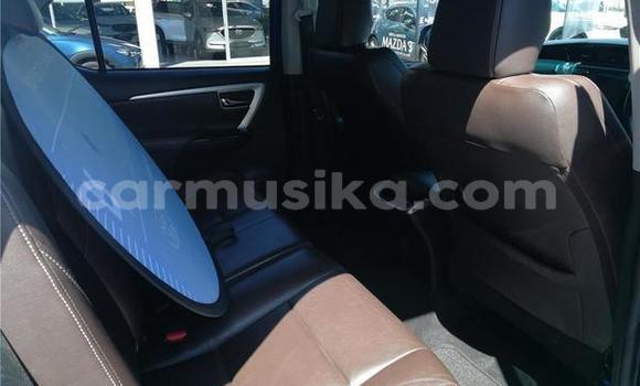 Acheter Occasion Voiture Toyota Fortuner Bleu à Beitbridge, Matabeleland South Acheter Occasion Voiture Toyota Fortuner Bleu à Beitbridge, Matabeleland South