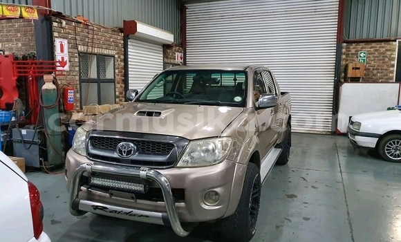 Tenga Tsaru Toyota Hilux Zvimwe Mota in Beitbridge in Matabeleland South Tenga Tsaru Toyota Hilux Zvimwe Mota in Beitbridge in Matabeleland South