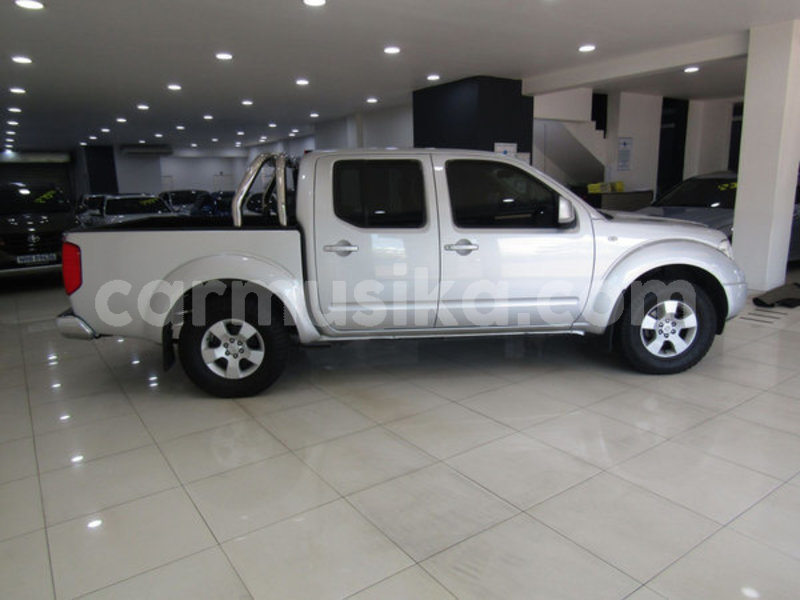 Big with watermark nissan navara matabeleland south beitbridge 8226