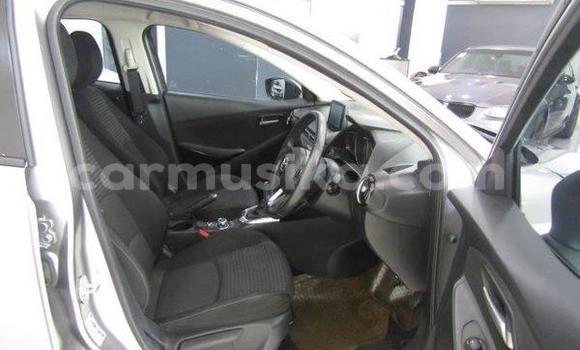 Acheter Occasion Voiture Mazda Mazda 2 Blanc à Beitbridge, Matabeleland South Acheter Occasion Voiture Mazda Mazda 2 Blanc à Beitbridge, Matabeleland South