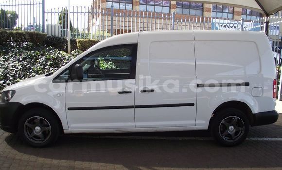 Acheter Occasion Voiture Volkswagen Caddy Blanc à Beitbridge, Matabeleland South Acheter Occasion Voiture Volkswagen Caddy Blanc à Beitbridge, Matabeleland South