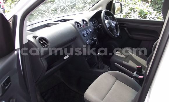 Acheter Occasion Voiture Volkswagen Caddy Blanc à Beitbridge, Matabeleland South Acheter Occasion Voiture Volkswagen Caddy Blanc à Beitbridge, Matabeleland South