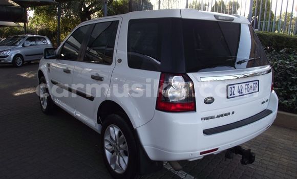 Acheter Occasion Voiture Land Rover Range Rover Blanc à Beitbridge, Matabeleland South Acheter Occasion Voiture Land Rover Range Rover Blanc à Beitbridge, Matabeleland South