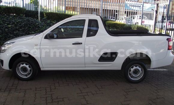 Acheter Occasion Voiture Chevrolet Corsa Blanc à Beitbridge, Matabeleland South Acheter Occasion Voiture Chevrolet Corsa Blanc à Beitbridge, Matabeleland South