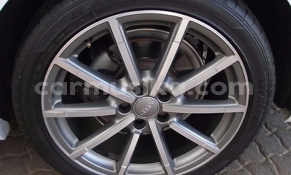 Buy Used Audi A4 White Car in Beitbridge in Matabeleland South Buy Used Audi A4 White Car in Beitbridge in Matabeleland South