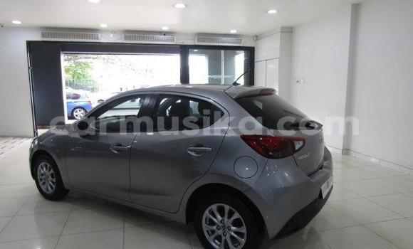 Tenga Tsaru Mazda 2 Zvimwe Mota in Beitbridge in Matabeleland South Tenga Tsaru Mazda 2 Zvimwe Mota in Beitbridge in Matabeleland South