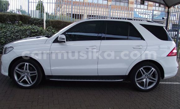 Acheter Occasion Voiture Mercedes‒Benz CLA-klasse AMG Blanc à Beitbridge, Matabeleland South Acheter Occasion Voiture Mercedes‒Benz CLA-klasse AMG Blanc à Beitbridge, Matabeleland South