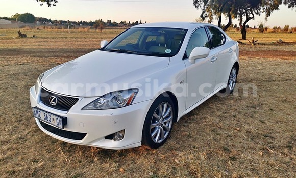 Buy Used Lexus IS White Car in Beitbridge in Matabeleland South Buy Used Lexus IS White Car in Beitbridge in Matabeleland South