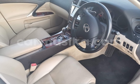 Buy Used Lexus IS White Car in Beitbridge in Matabeleland South Buy Used Lexus IS White Car in Beitbridge in Matabeleland South