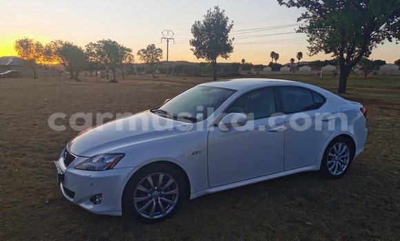 Buy Used Lexus IS White Car in Beitbridge in Matabeleland South Buy Used Lexus IS White Car in Beitbridge in Matabeleland South