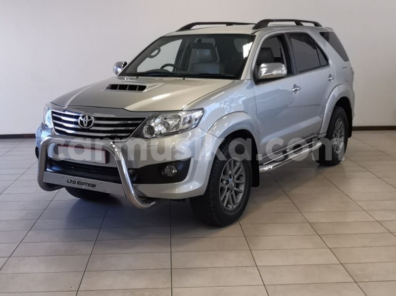 Big with watermark toyota fortuner matabeleland south beitbridge 8264