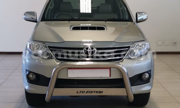 Tenga Tsaru Toyota Fortuner Zvimwe Mota in Beitbridge in Matabeleland South Tenga Tsaru Toyota Fortuner Zvimwe Mota in Beitbridge in Matabeleland South