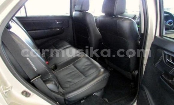 Tenga Tsaru Toyota Fortuner Sirivha Mota in Beitbridge in Matabeleland South Tenga Tsaru Toyota Fortuner Sirivha Mota in Beitbridge in Matabeleland South