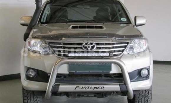 Tenga Tsaru Toyota Fortuner Sirivha Mota in Beitbridge in Matabeleland South Tenga Tsaru Toyota Fortuner Sirivha Mota in Beitbridge in Matabeleland South