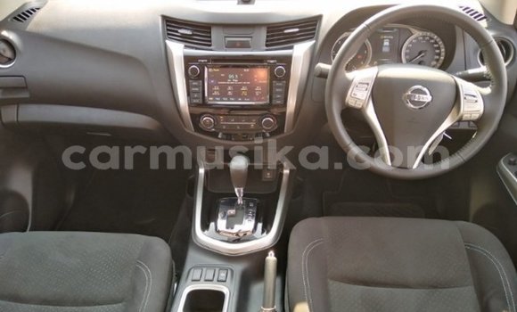 Acheter Occasion Voiture Nissan Navara Blanc à Beitbridge, Matabeleland South Acheter Occasion Voiture Nissan Navara Blanc à Beitbridge, Matabeleland South