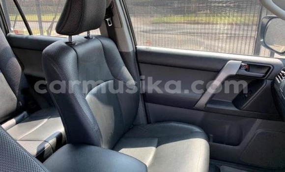 Buy Used Toyota Land Cruiser Prado White Car in Beitbridge in Matabeleland South Buy Used Toyota Land Cruiser Prado White Car in Beitbridge in Matabeleland South