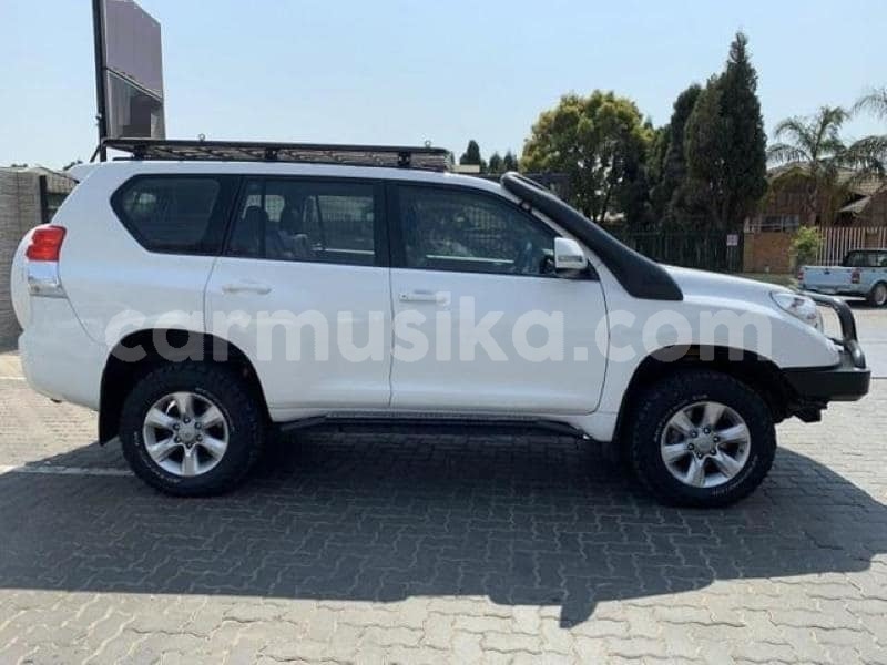 Big with watermark toyota land cruiser prado matabeleland south beitbridge 8270