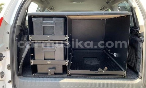 Buy Used Toyota Land Cruiser Prado White Car in Beitbridge in Matabeleland South Buy Used Toyota Land Cruiser Prado White Car in Beitbridge in Matabeleland South