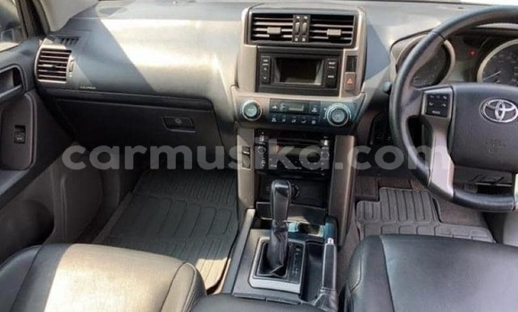 Buy Used Toyota Land Cruiser Prado White Car in Beitbridge in Matabeleland South Buy Used Toyota Land Cruiser Prado White Car in Beitbridge in Matabeleland South