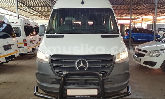 Acheter Occasion Voiture Mercedes‒Benz Vaneo Blanc à Beitbridge, Matabeleland South Acheter Occasion Voiture Mercedes‒Benz Vaneo Blanc à Beitbridge, Matabeleland South