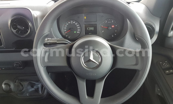 Acheter Occasion Voiture Mercedes‒Benz Vaneo Blanc à Beitbridge, Matabeleland South Acheter Occasion Voiture Mercedes‒Benz Vaneo Blanc à Beitbridge, Matabeleland South